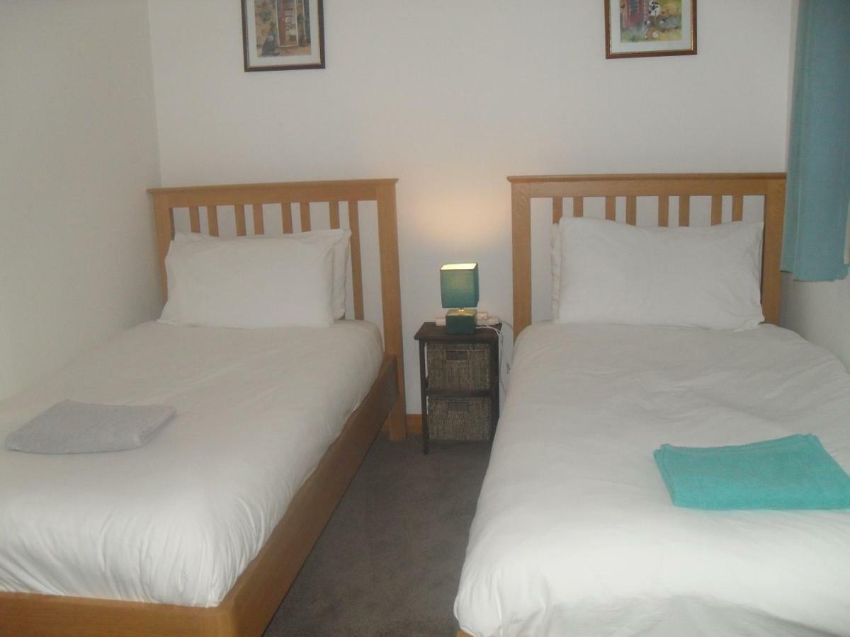 Edinburgh Beach View Apartment Luaran gambar